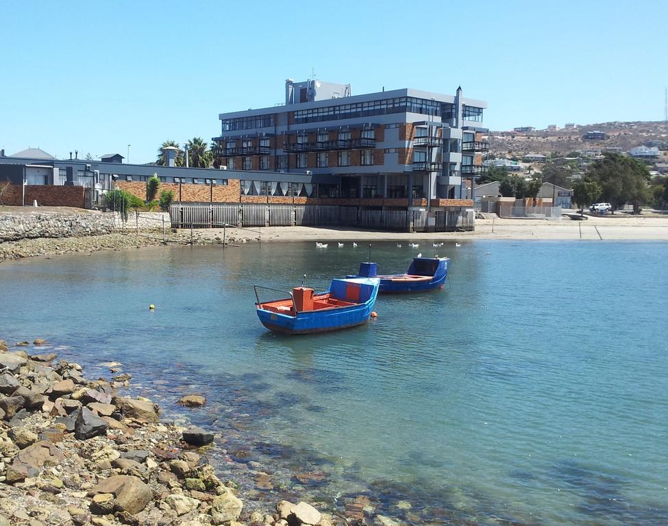 Hoedjiesbaai Hotel