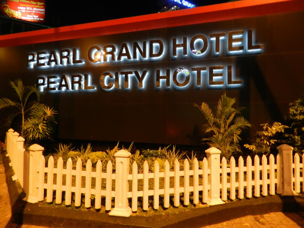 Pearl City Hotel