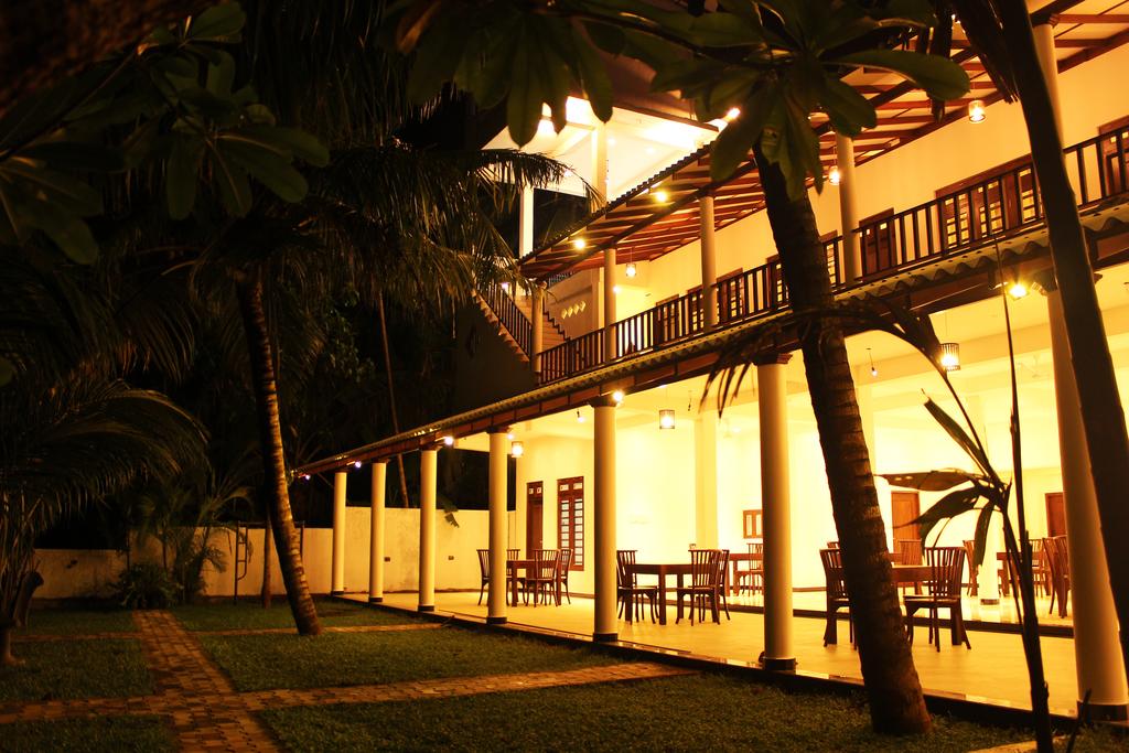 Tinara River Inn - Weligama