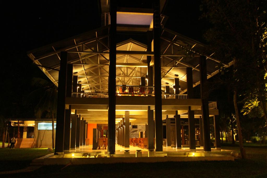 Nil Diya Mankada Safari Lodge