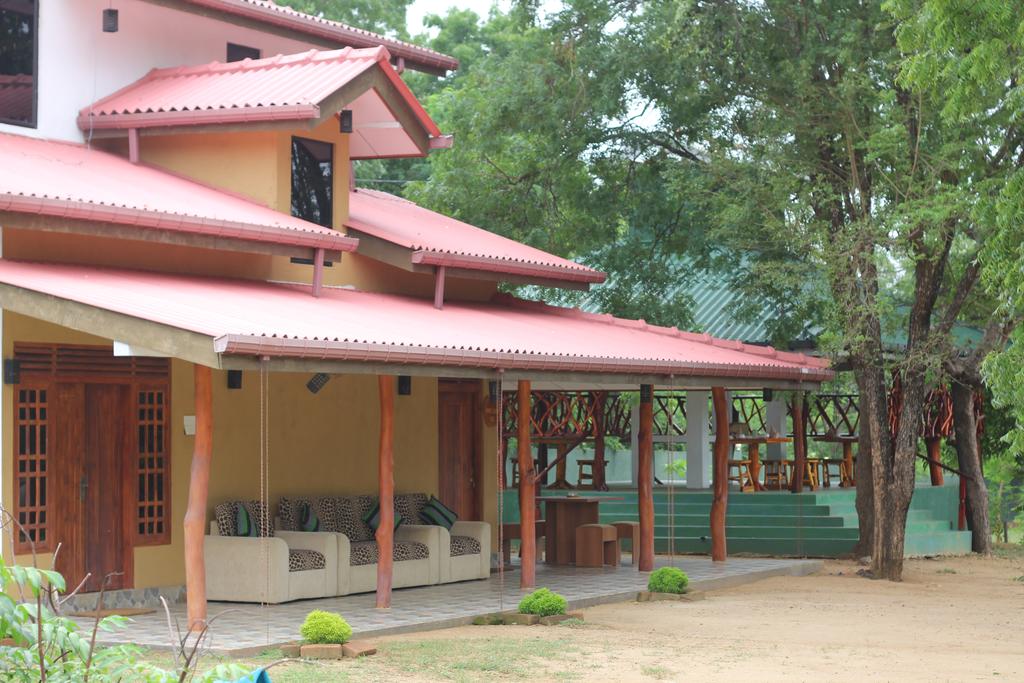 Red Elephant Safari Cottage