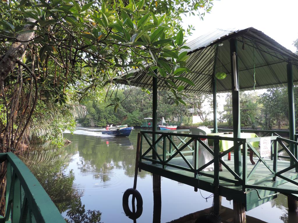 Lagoon Garden Hotel