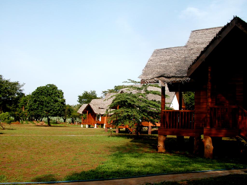 Sigiriya Water Cottage