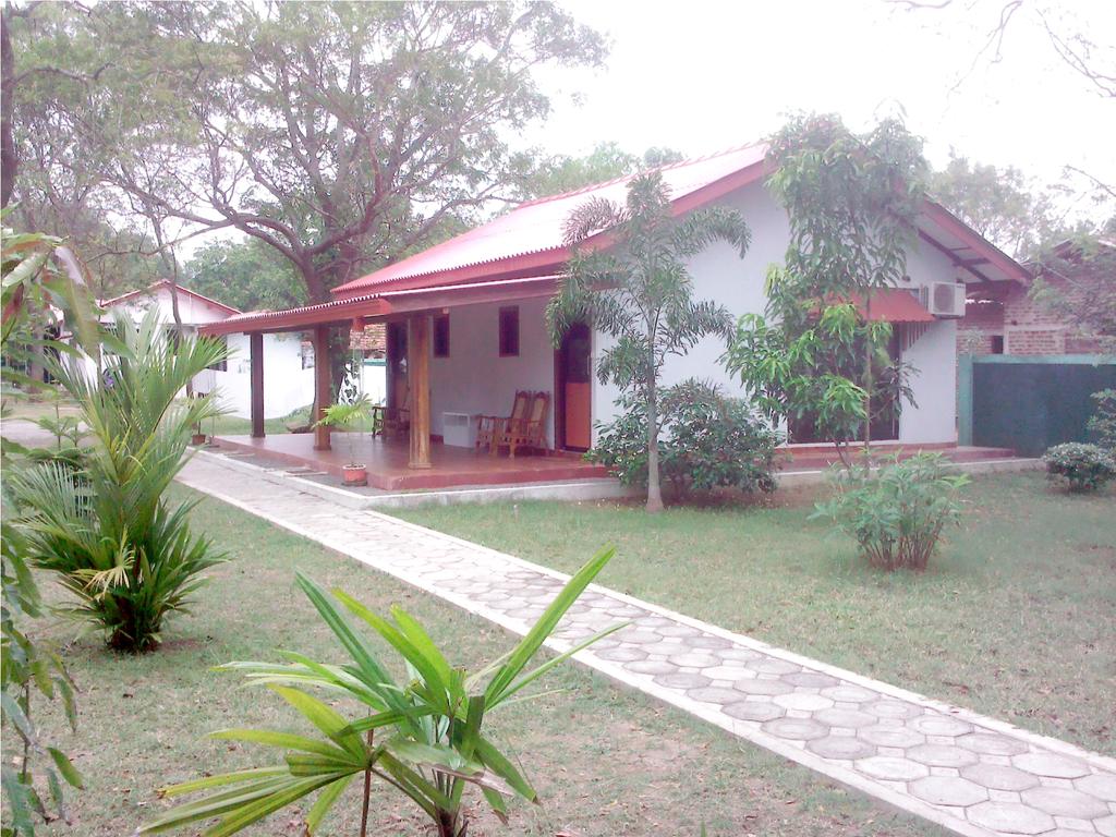 Katharagama Safari Hotel