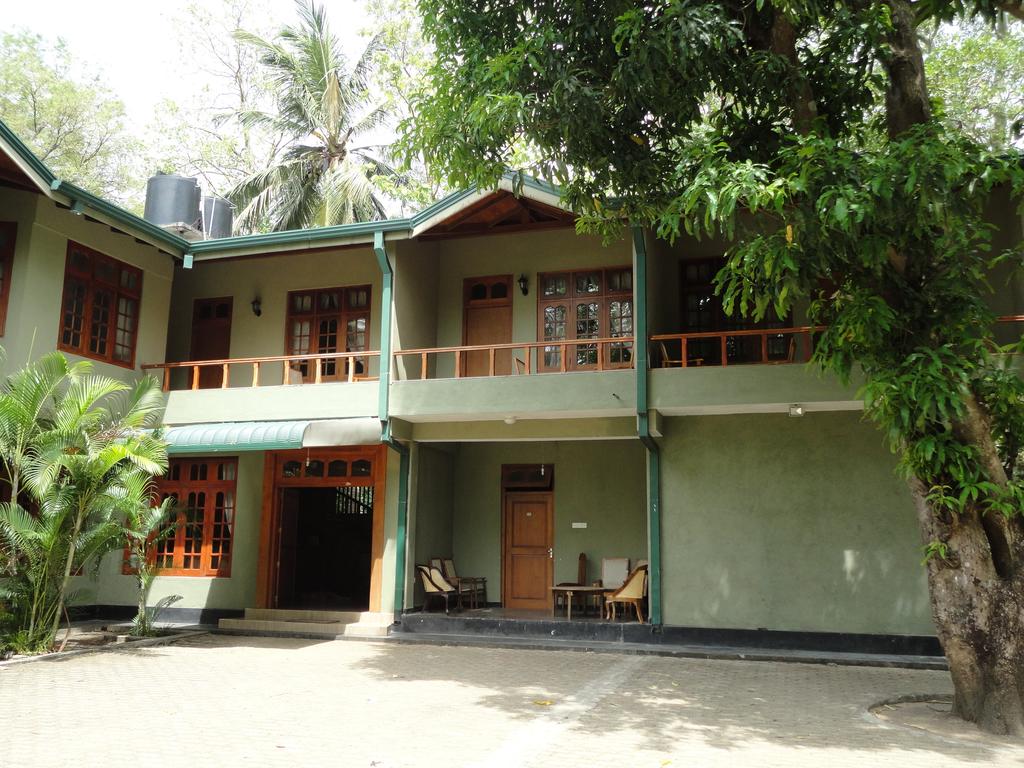 Tikiri Villa