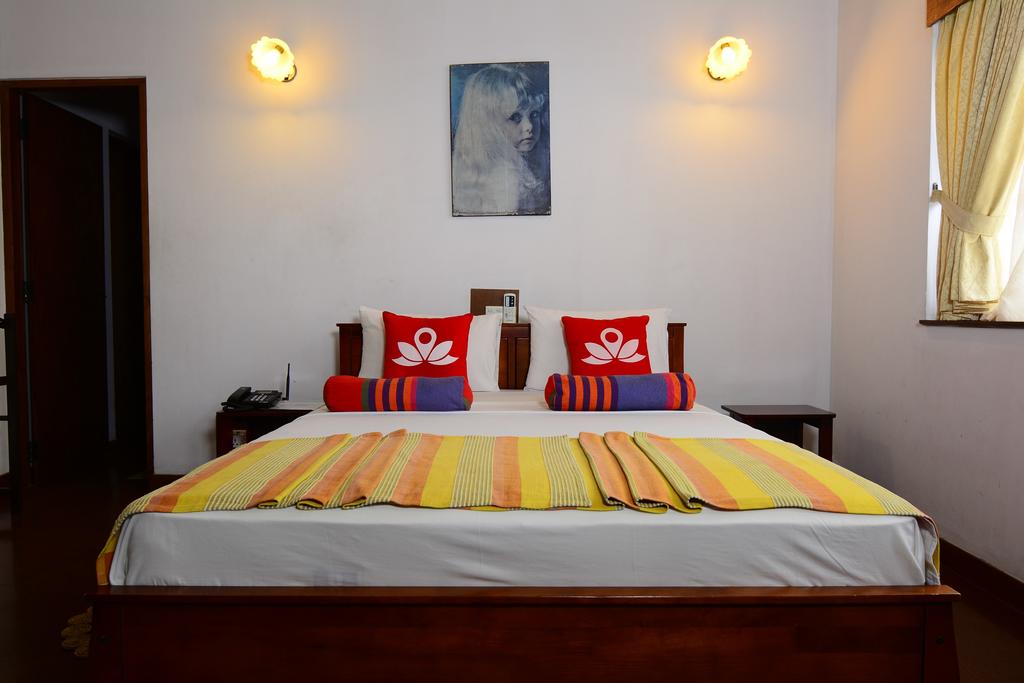 ZEN Rooms Main Street Negombo