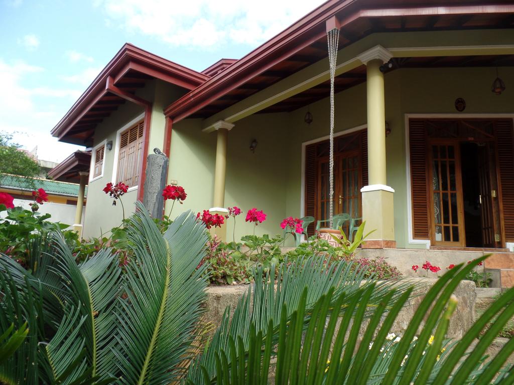 Mountains Edge Holiday Inn and Family Bungalow