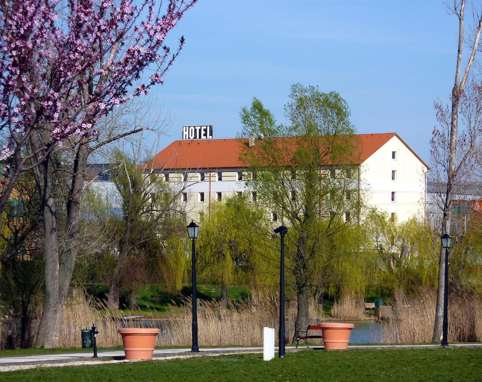 Oekotel Tópark Hotel