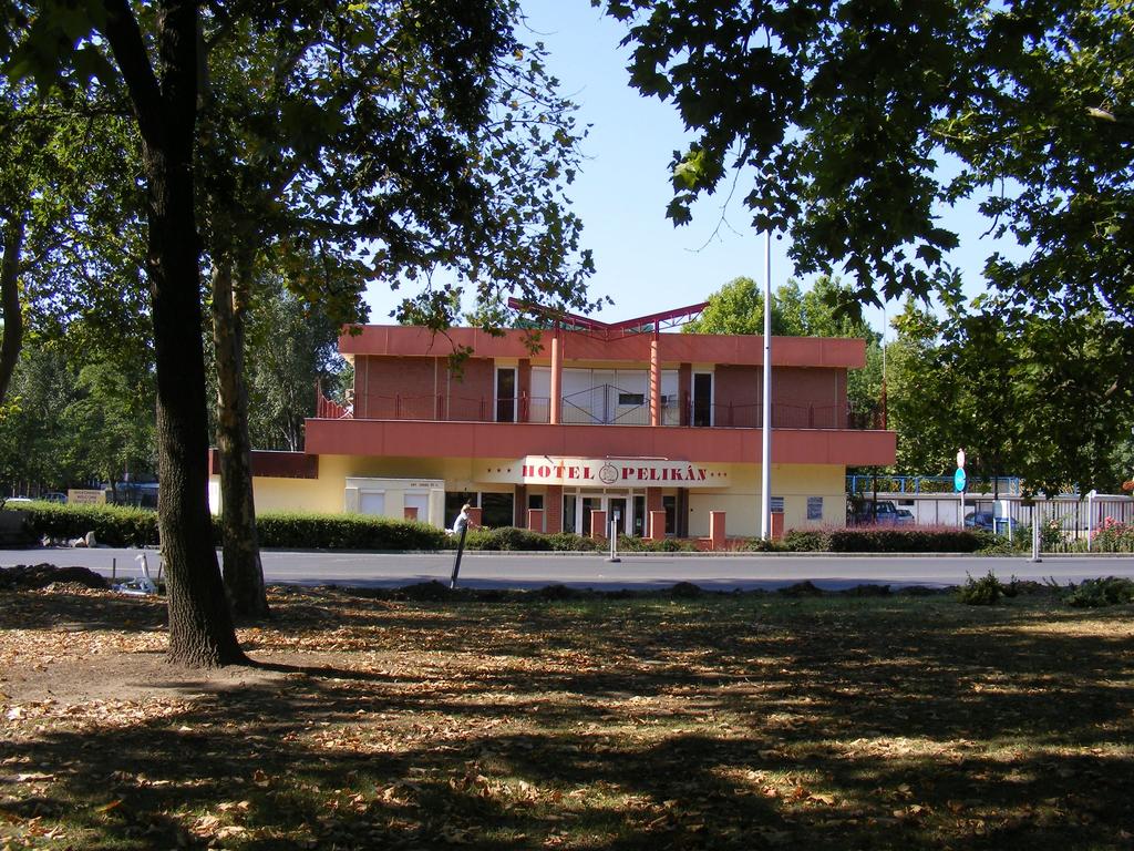 Hotel Pelikán