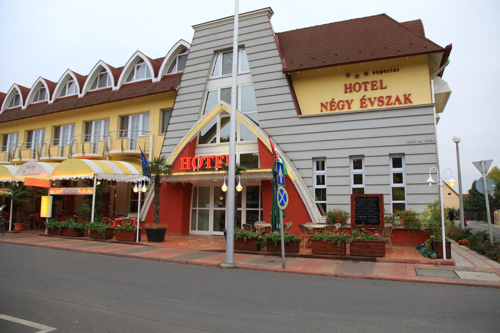 Hotel Négy Évszak Superior