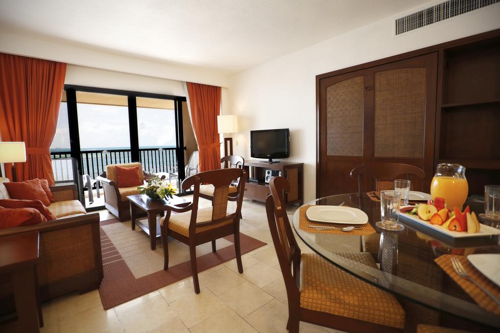 The Royal Cancun  All Suites Resort