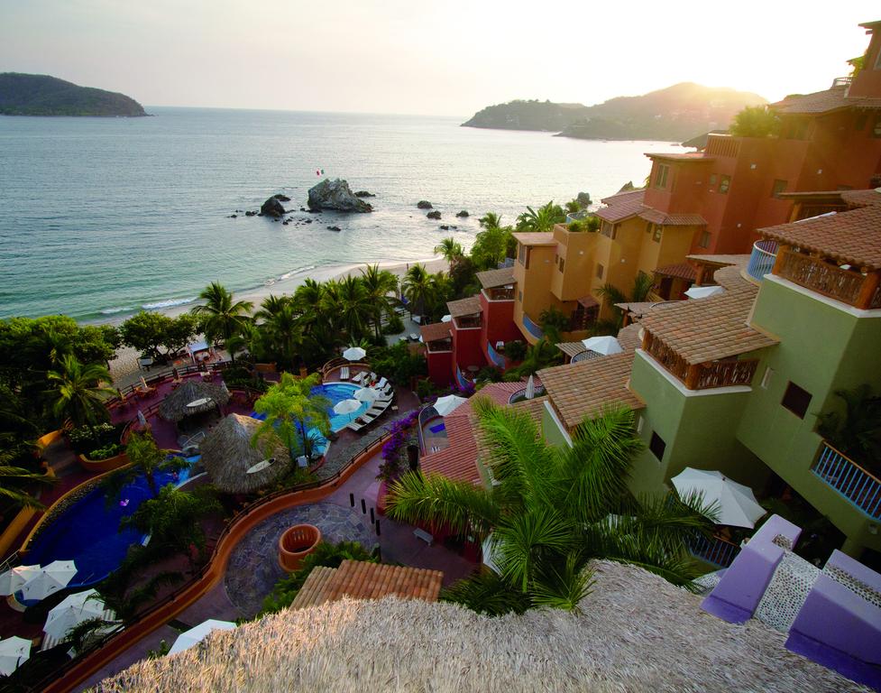 Embarc Zihuatanejo by Diamond Resorts