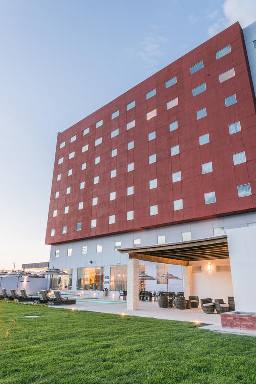 Hampton Inn and Suites by Hilton Salamanca