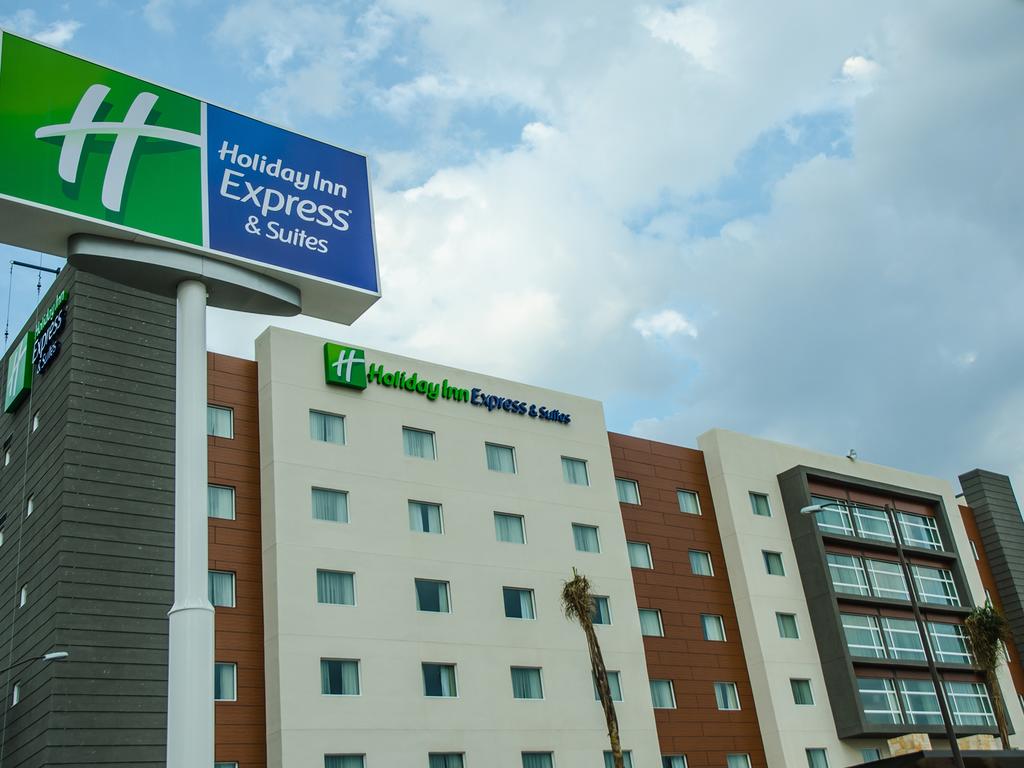 Holiday Inn Express and Suites  Celaya