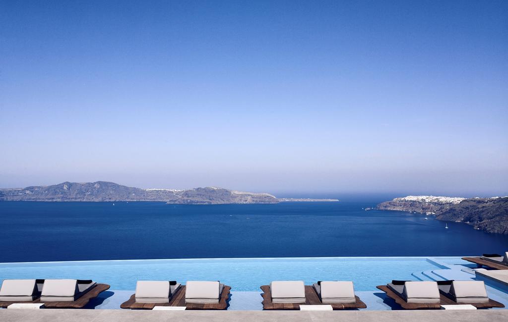 Cavo Tagoo Santorini