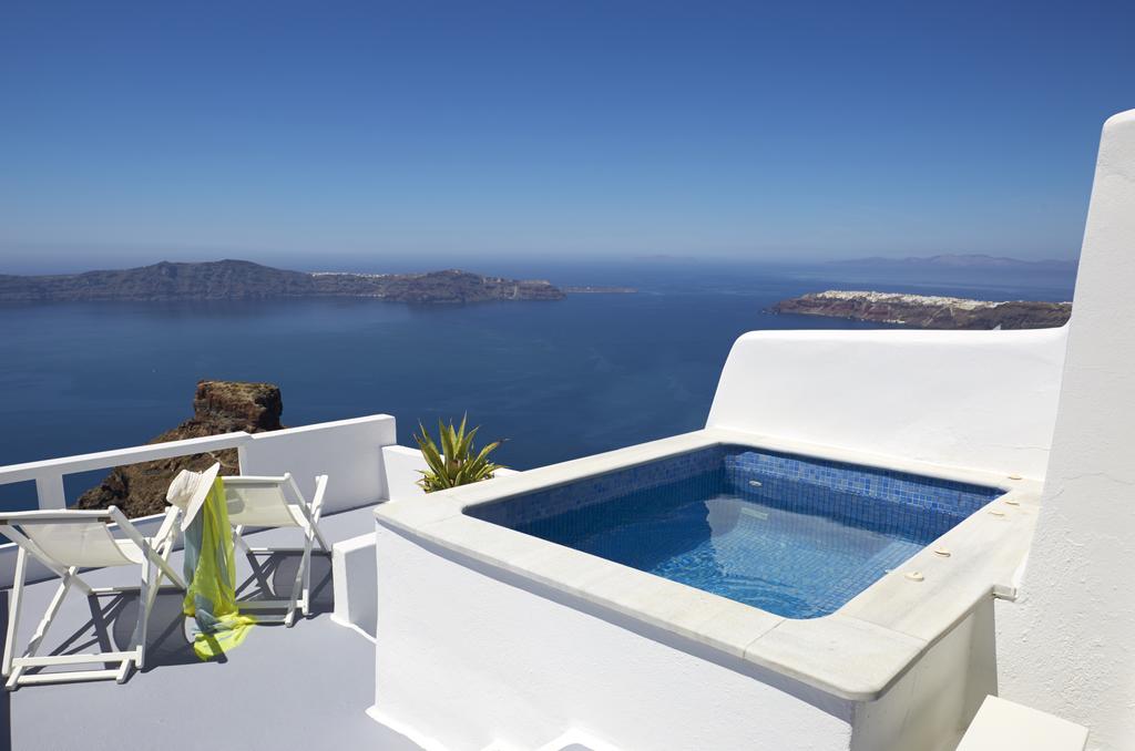 Whitedeck Santorini