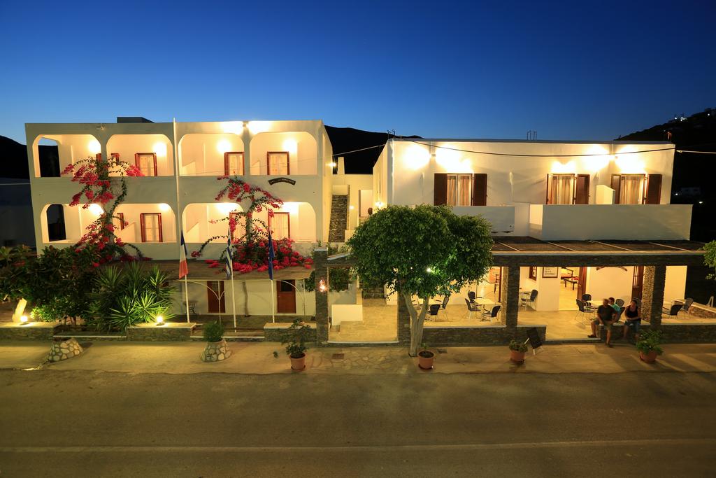 Benaki Hotel