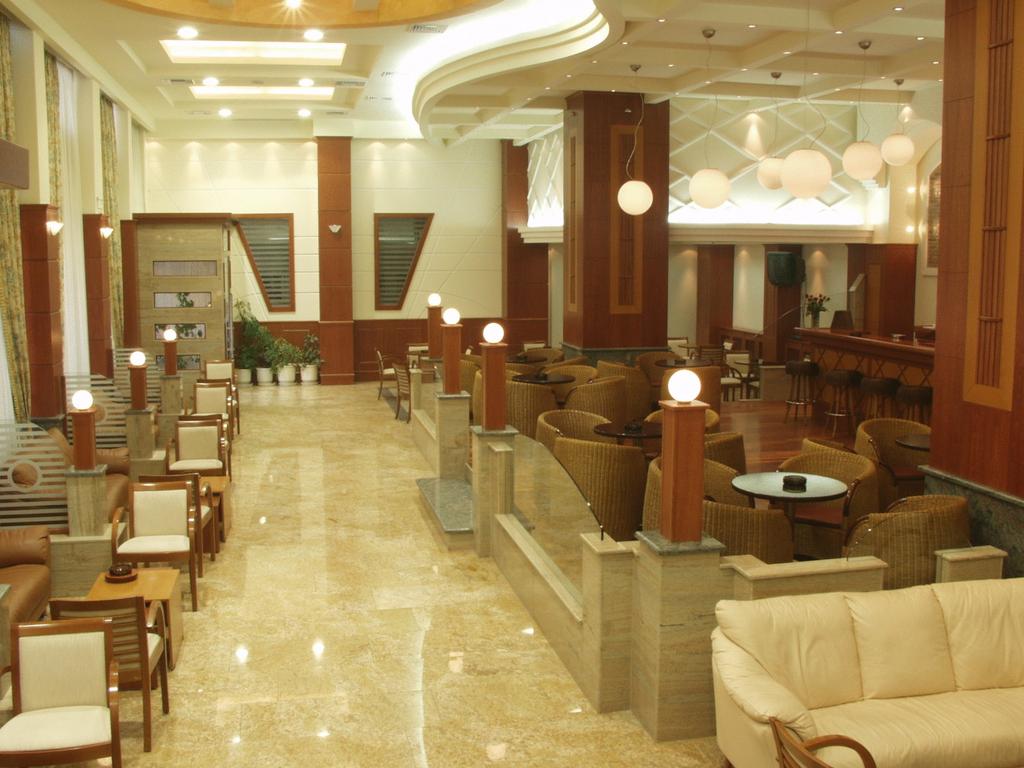 Elpida City Hotel