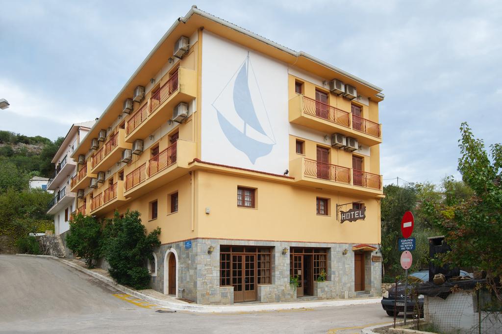 Moustakis Hotel