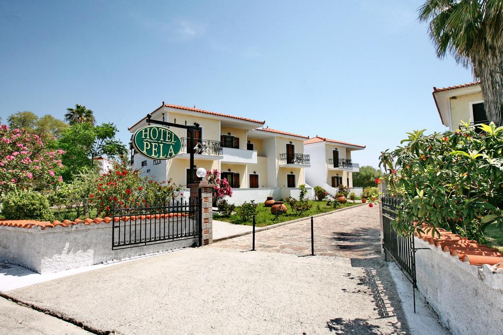 Hotel Pela