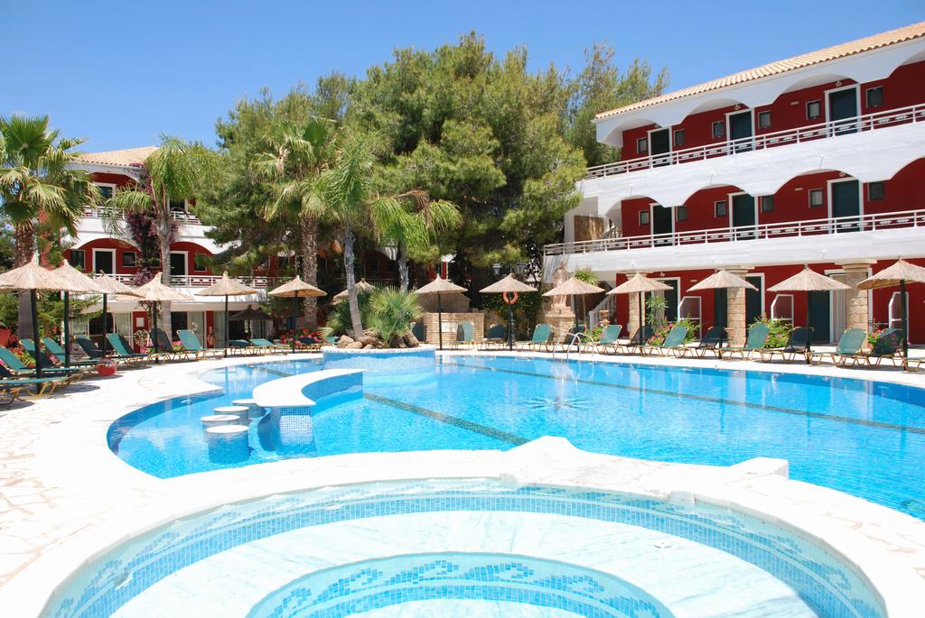 Hotel Vasilikos Beach