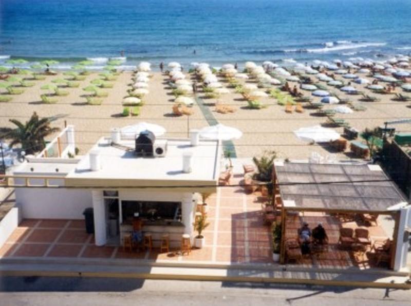 Smaragdine Beach Hotel