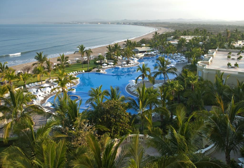 Pueblo Bonito Emerald Bay Resort and Spa