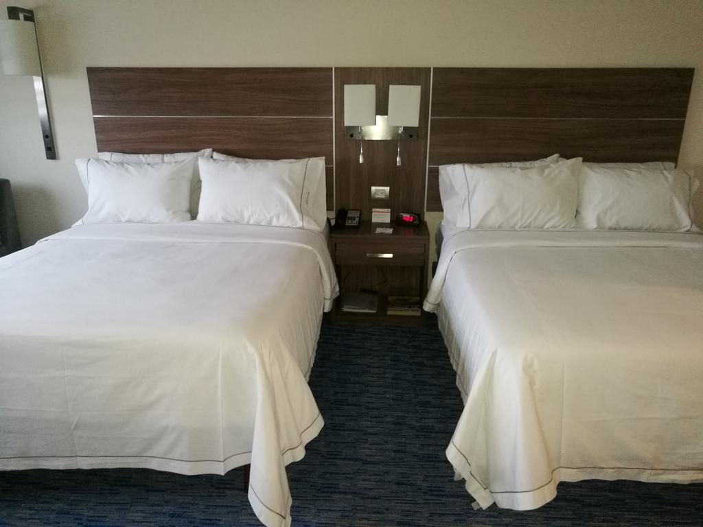 Holiday Inn Express and Suites Ciudad Obregon