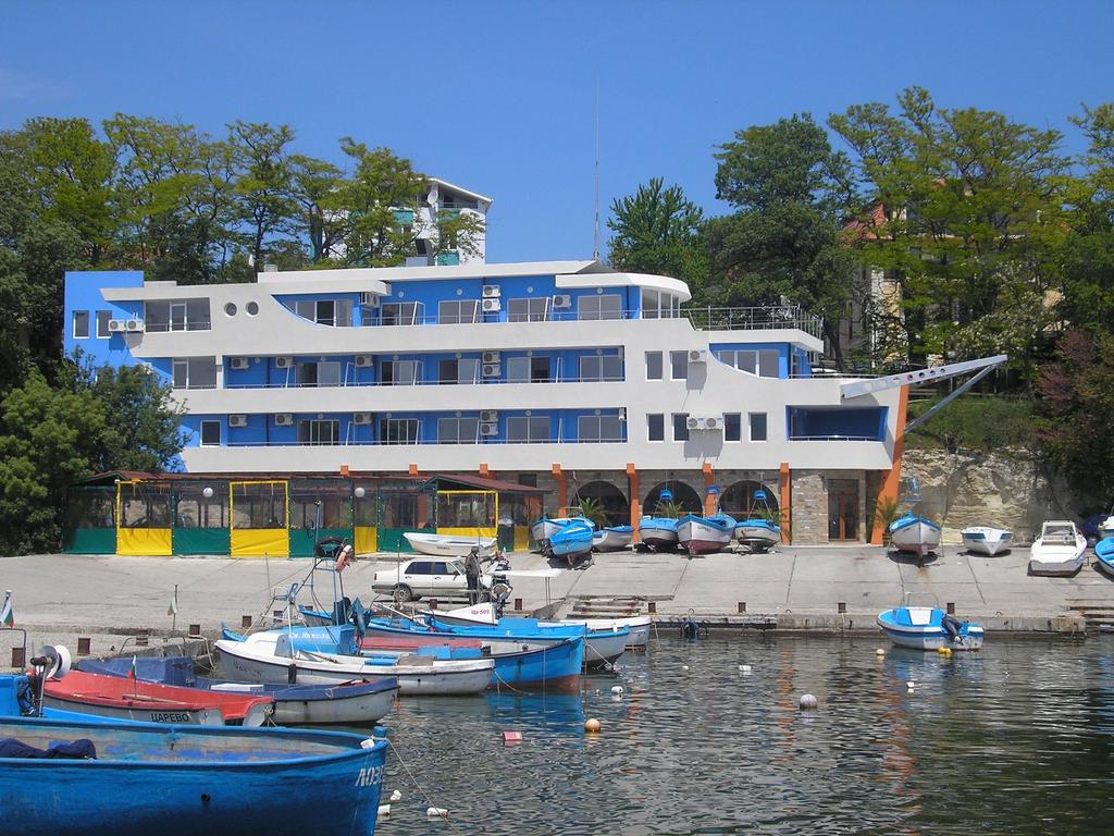 Ribarska Sreshta Family Hotel