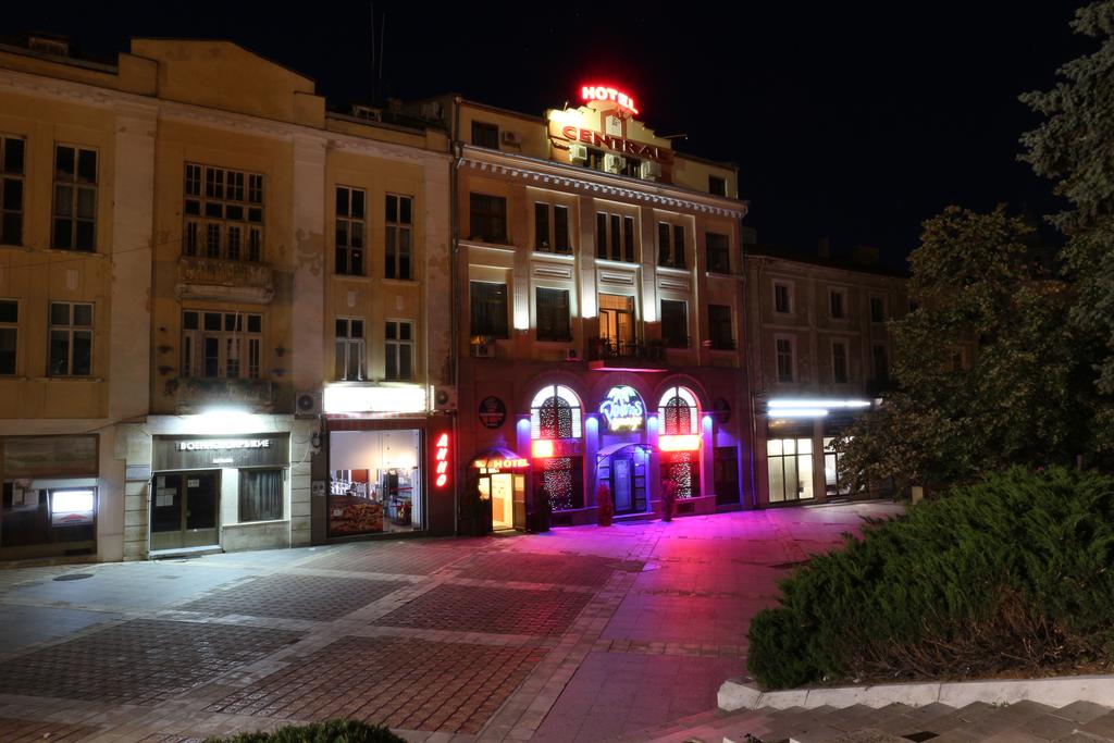 Central Hotel