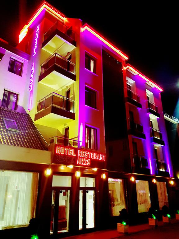 Hotel Aris