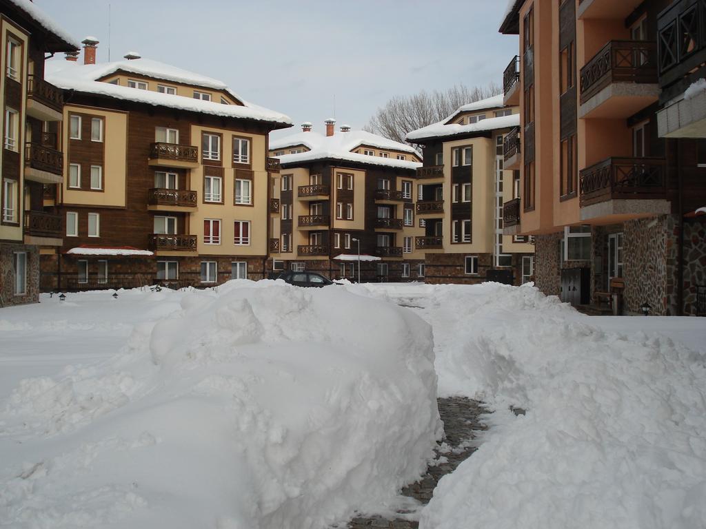 Hotel Bojur and Bojurland Apartment Complex