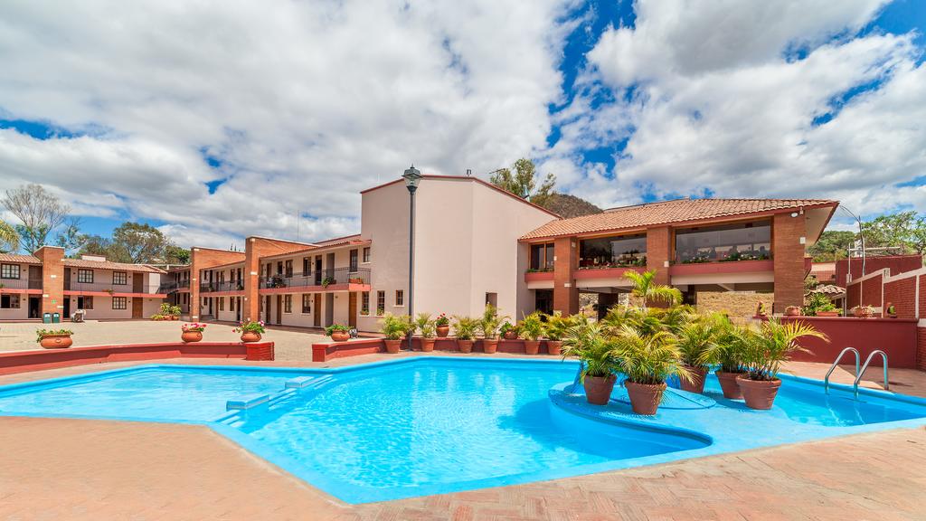 Villas del Sol Hotel and Bungalows