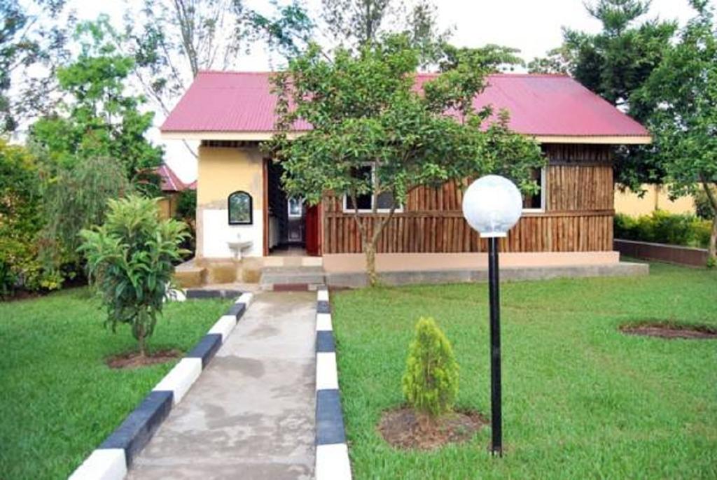 Tourland Cottages Kisoro