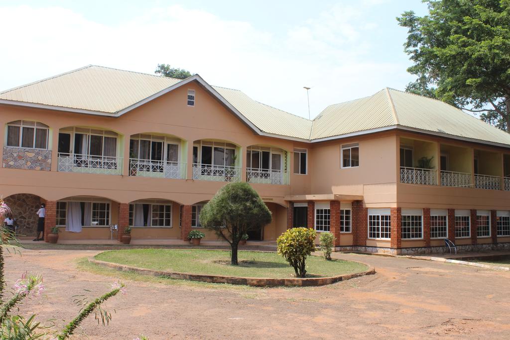 Jinja Safari Hotel