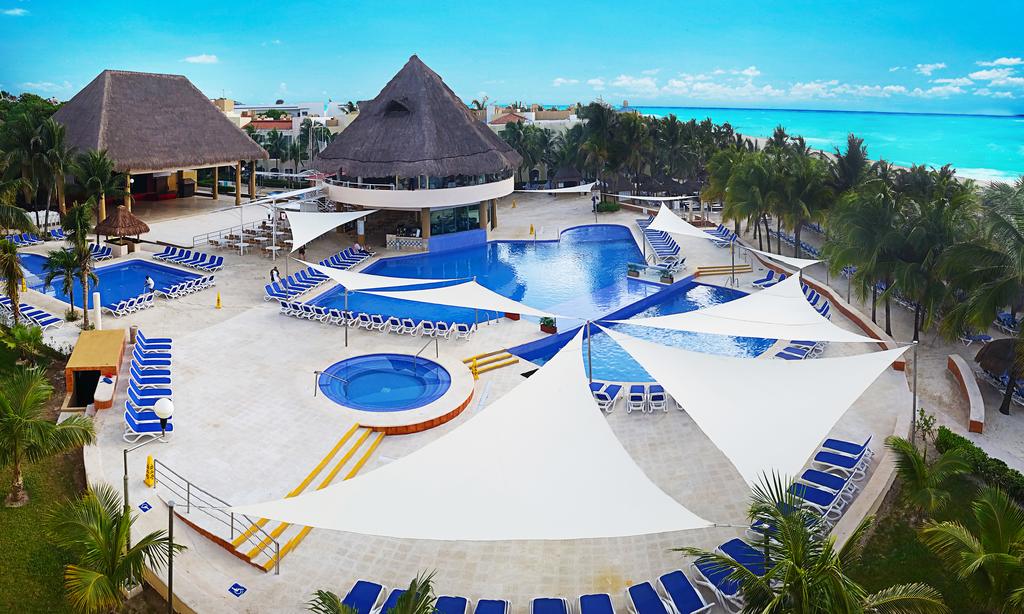 Viva Wyndham Maya Resort All-Inclusive