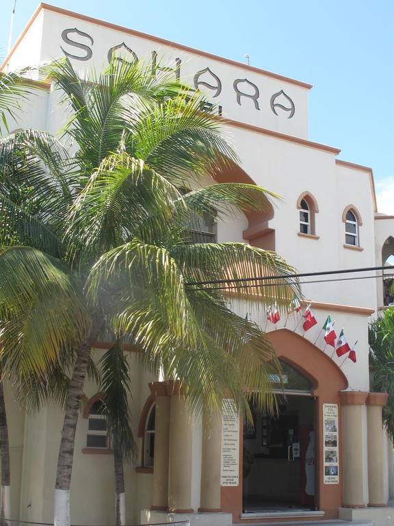 Hotel Sahara