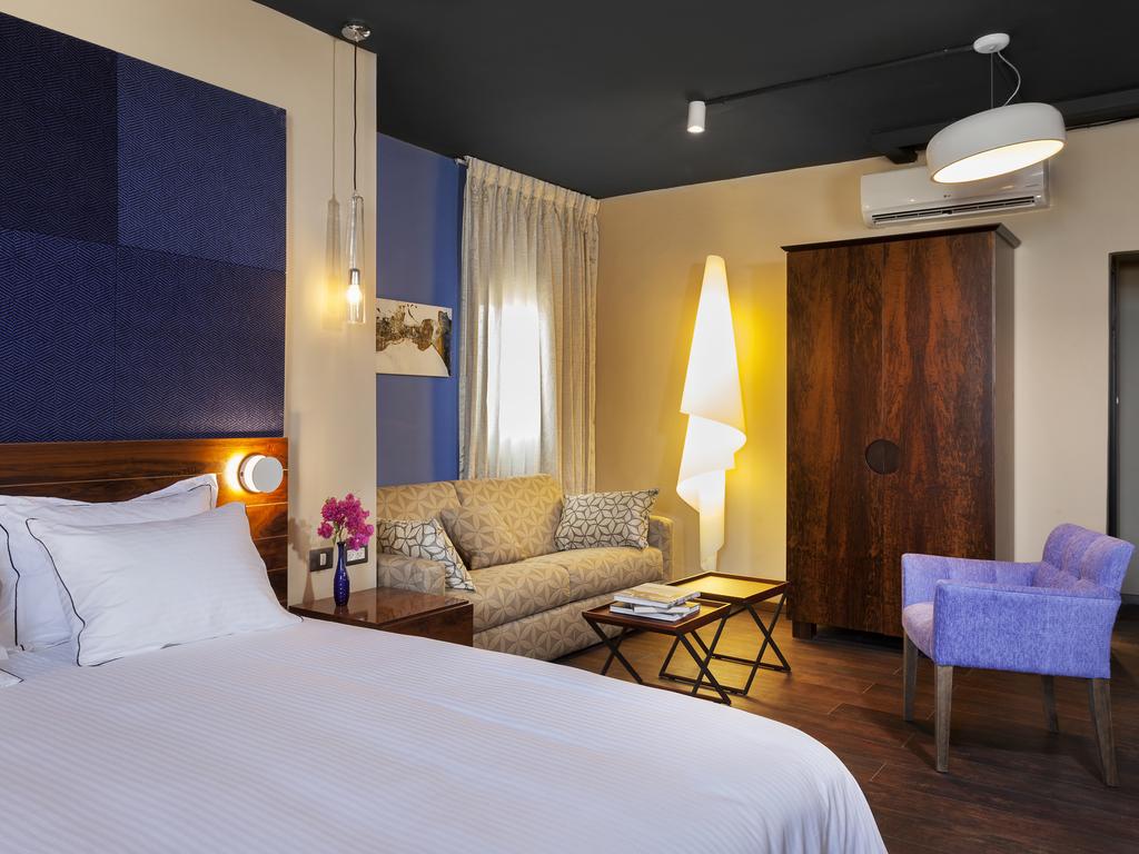 Port and Blue TLV Boutique Suites