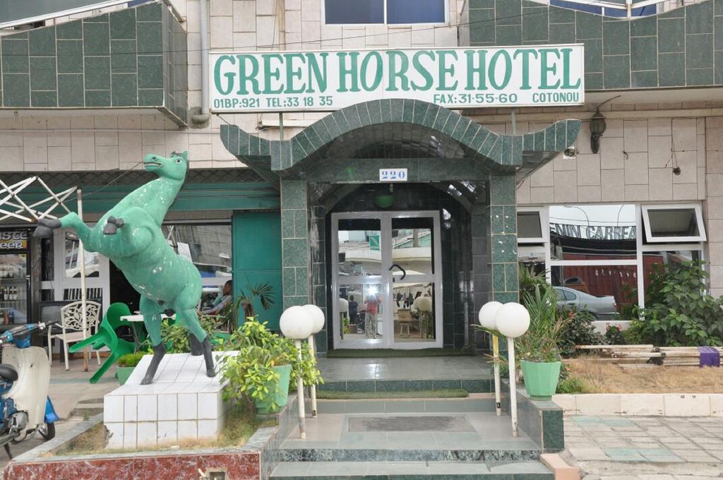 Green Horse Hotel