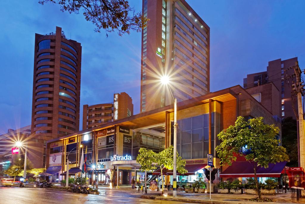 Hotel Holiday Inn Express and Suites Medellin