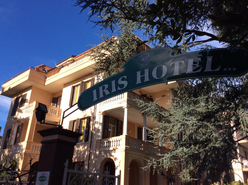 Hotel Iris