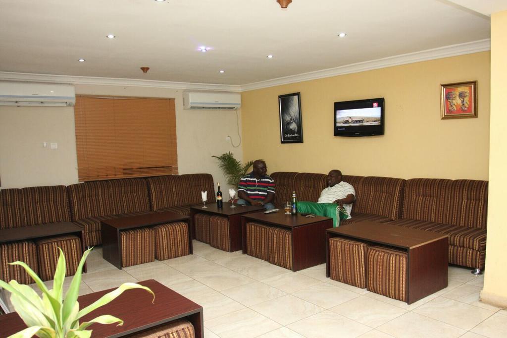 Potters Continental Suites