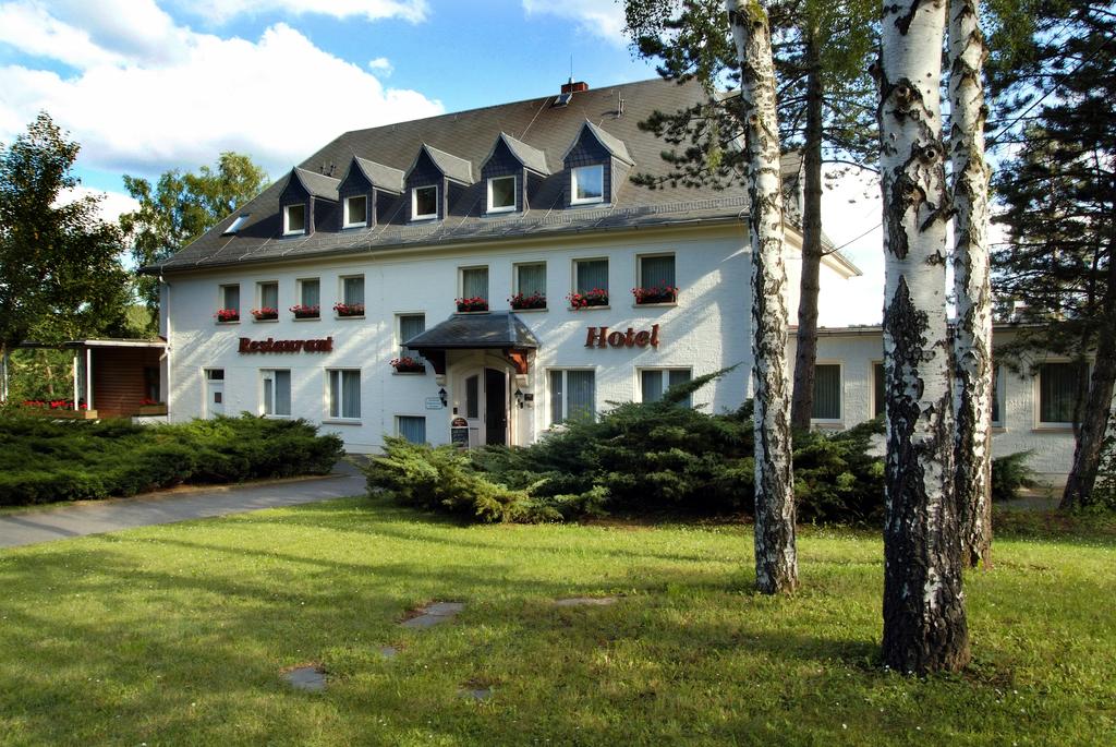 Waldhotel am Stausee