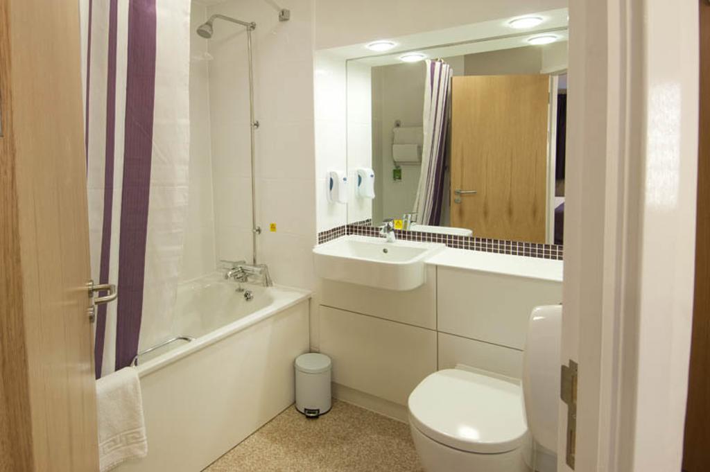 Premier Inn Edinburgh Leith Waterfront