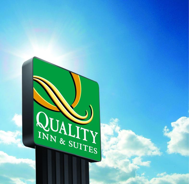 Quality Inn and Suites Westlock