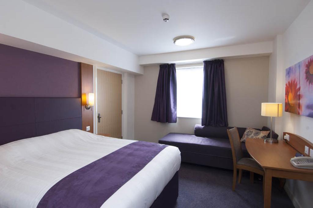 Premier Inn Manchester - Old Trafford