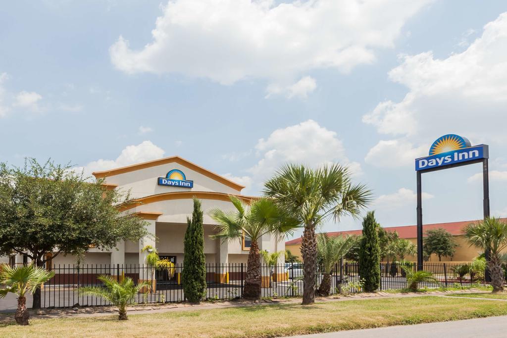 Days Inn Houston East