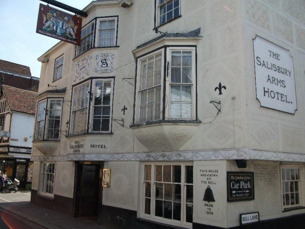 Salisbury Arms Hotel