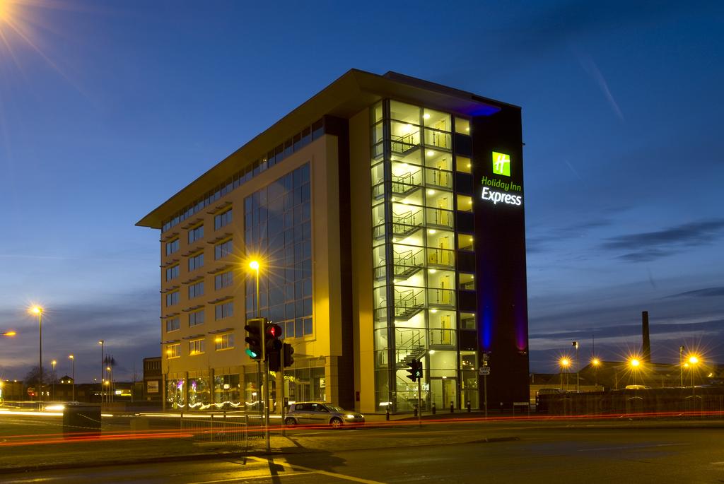 Holiday Inn Express Lincoln City Ctr