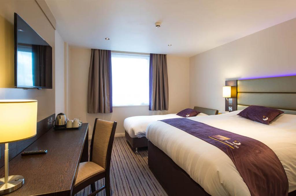 Premier Inn Edinburgh City York Place